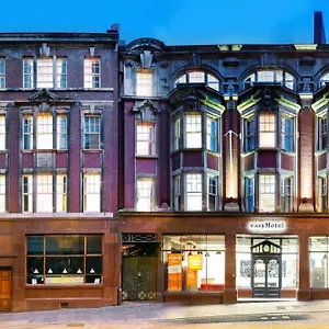Easyhotel Otel