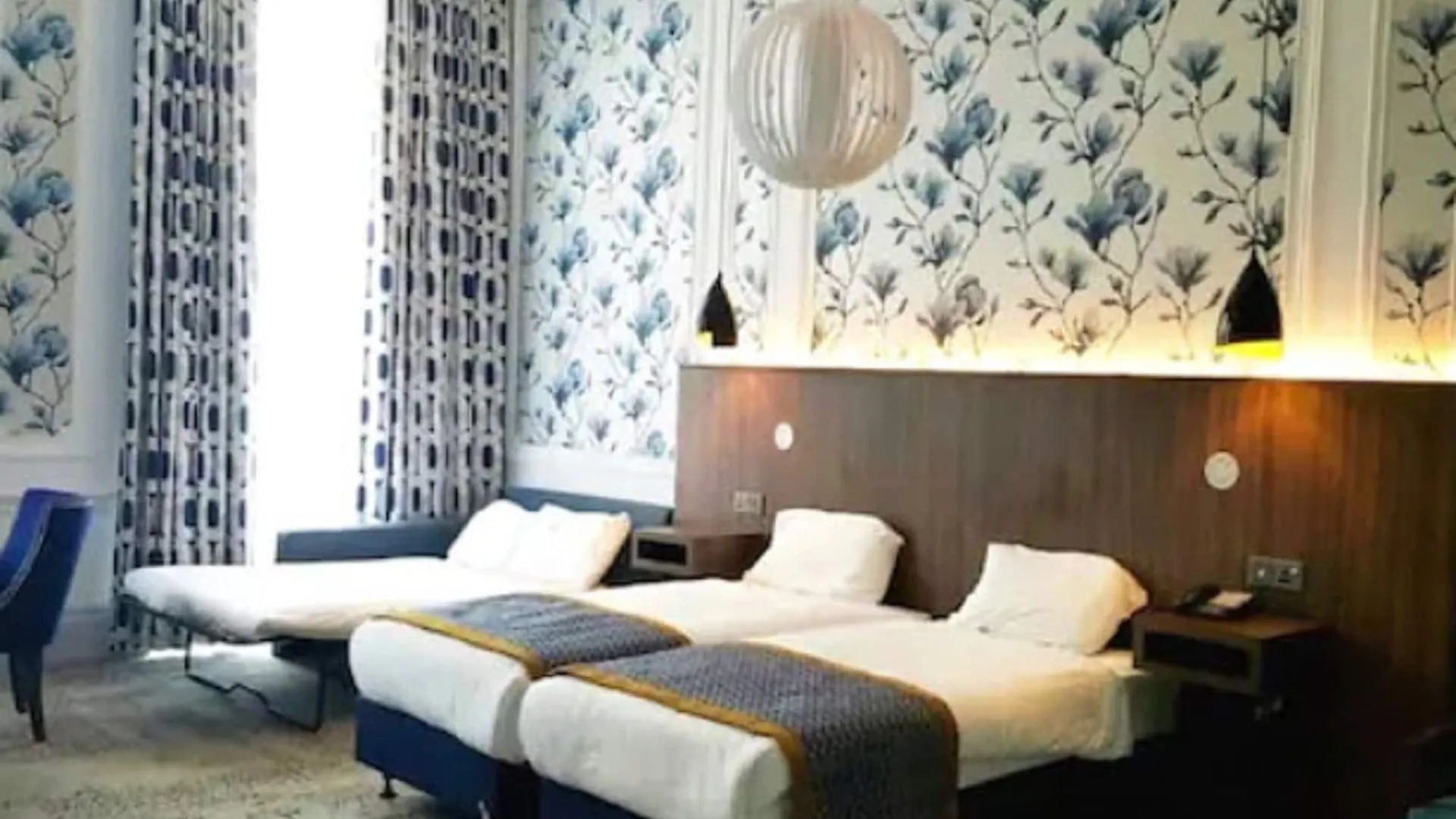 Cairn Hotel & Apartments Edinburgh Aparthotel