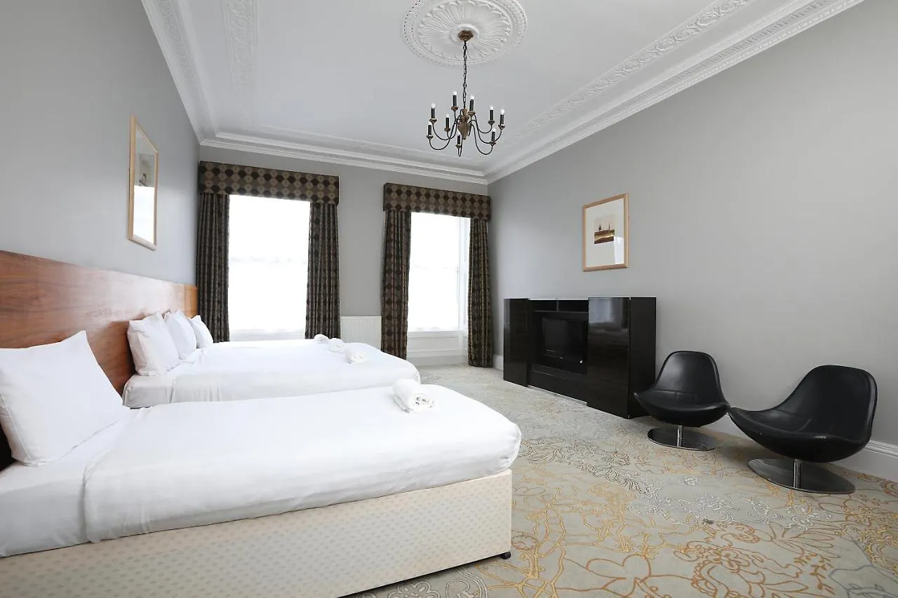 Cairn Hotel & Apartments Edinburgh Aparthotel