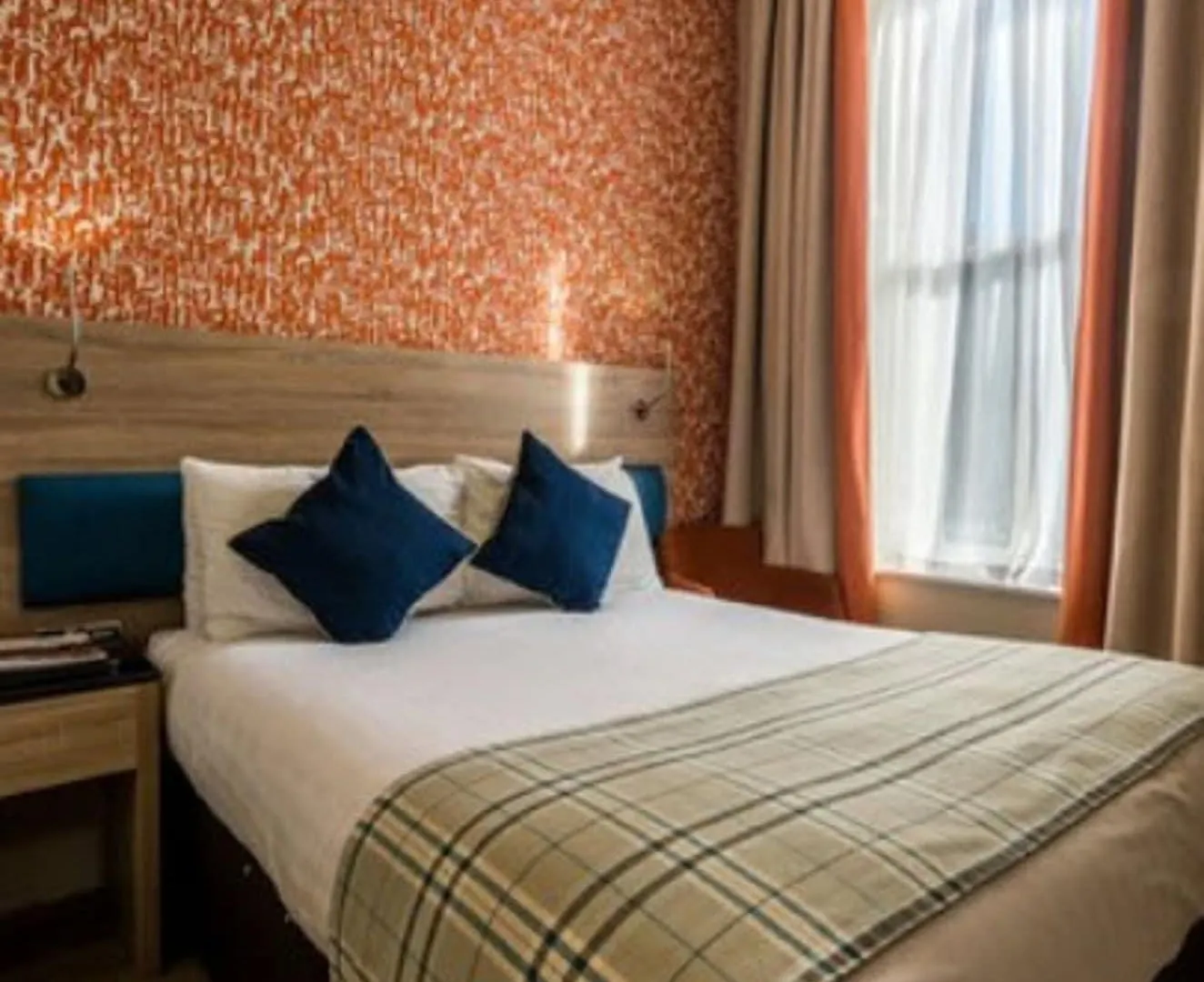 Cairn Hotel & Apartments Edinburgh Aparthotel