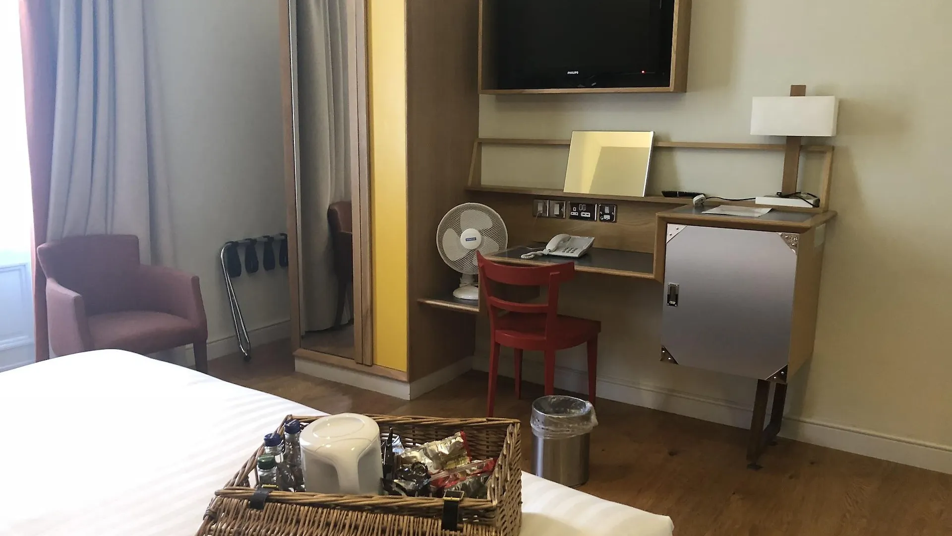 *** Aparthotel Cairn Hotel & Apartments Edinburgh United Kingdom