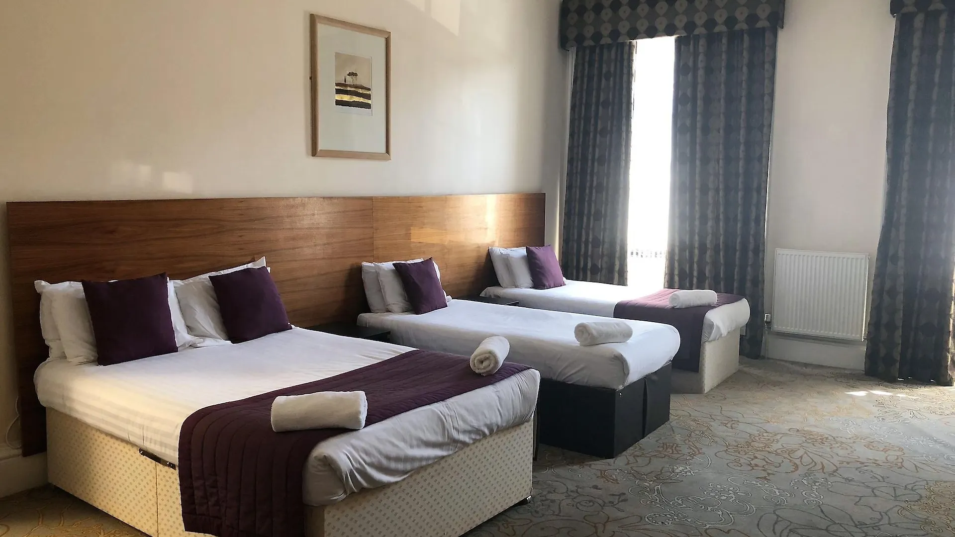 Cairn Hotel & Apartments Edimburgo Apartahotel