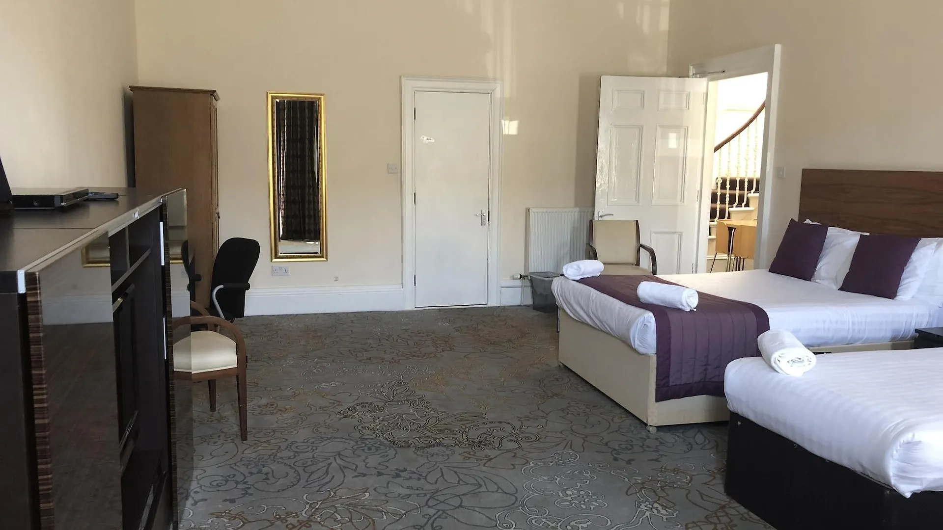 Apartahotel Cairn Hotel & Apartments Edimburgo