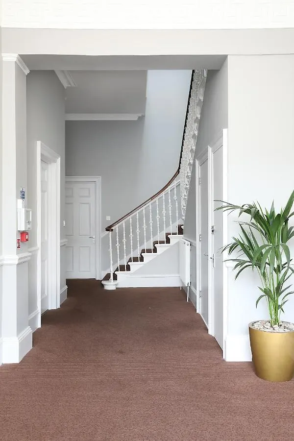 Cairn Hotel & Apartments Edimburgo Reino Unido