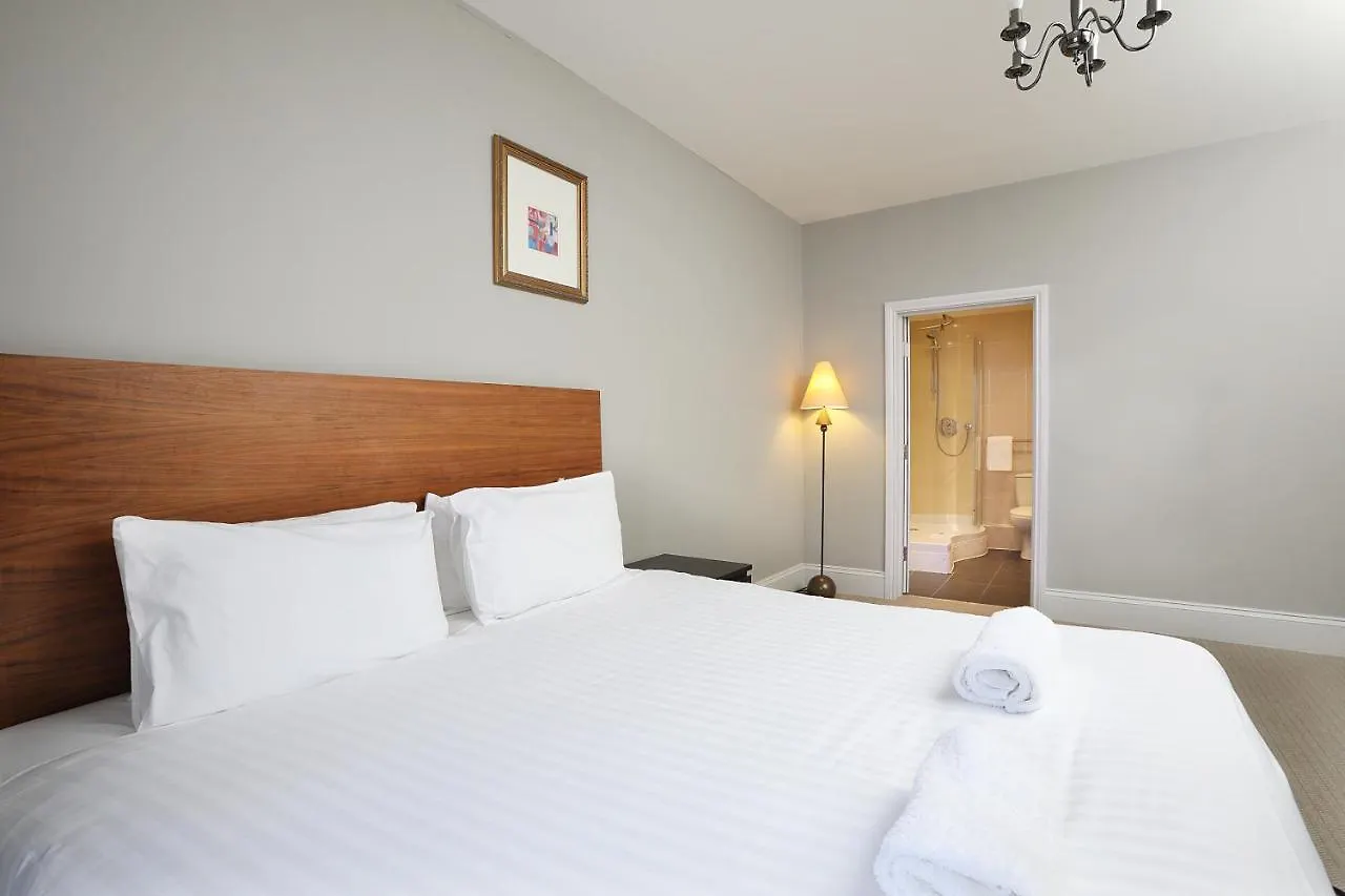 Cairn Hotel & Apartments Edimburgo Reino Unido