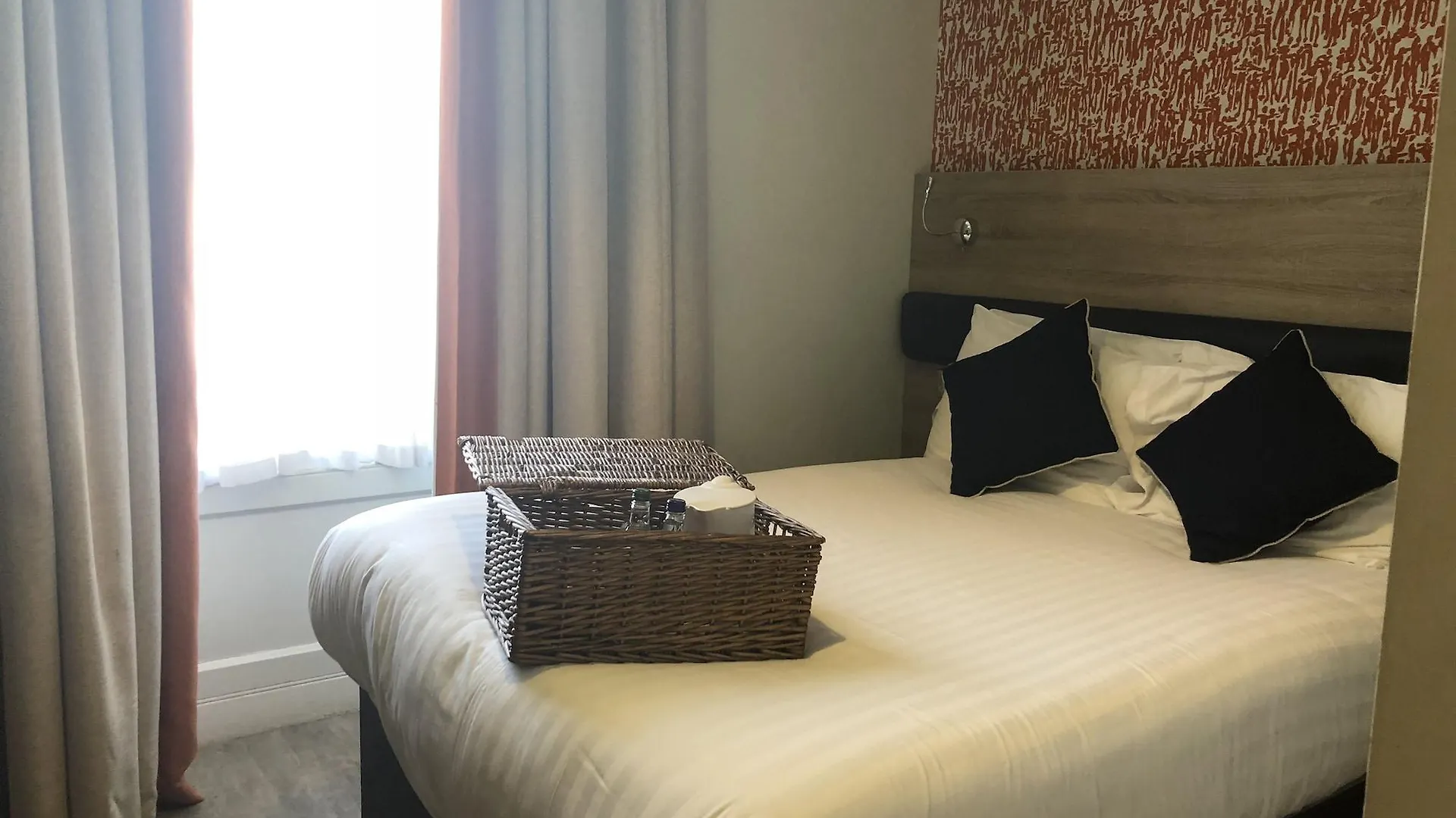 Apartahotel Cairn Hotel & Apartments Edimburgo