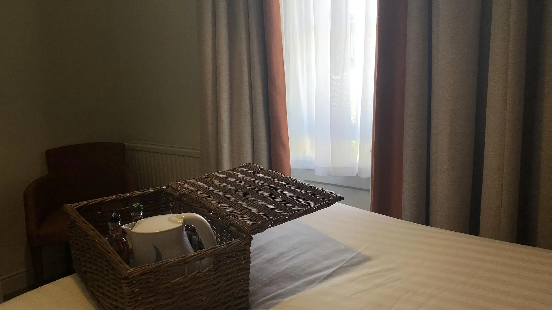 Cairn Hotel & Apartments Edimburgo Apartahotel
