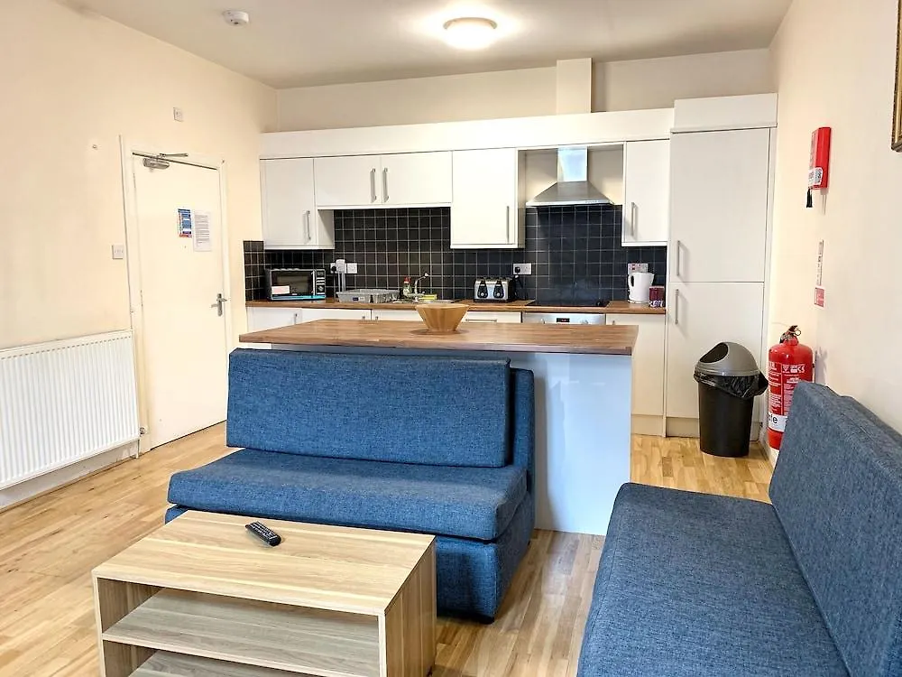 Cairn Hotel & Apartments Edimburgo